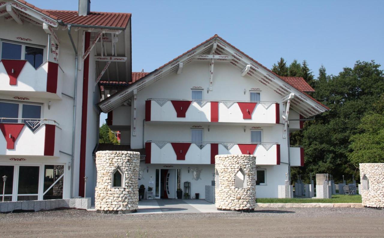 Wuestenrot Zum Kreuzritterアパートホテル エクステリア 写真